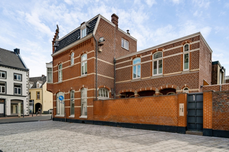 ROERMOND					Peregrinus Vogelsstraat 1