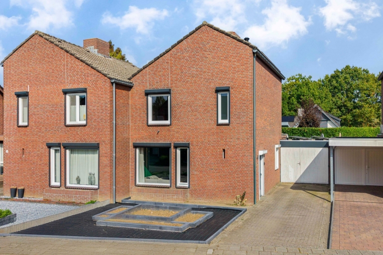 MAASBRACHT					Boegspriet 11