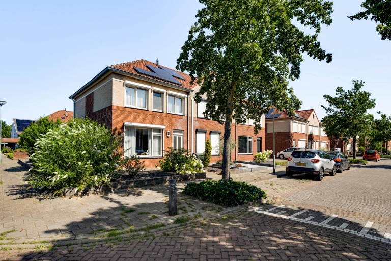 REUVER					Rinus Pereirastraat 1