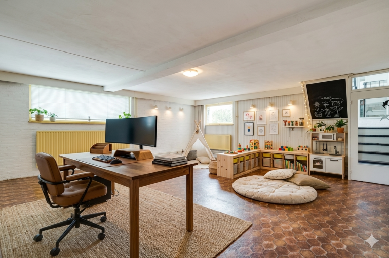 Hoekwoning te koop: Van den boetzelaarstraat 7, Haelen